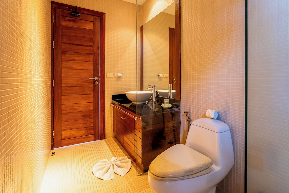 Exotic Pool Villa Solandra in Bangtao