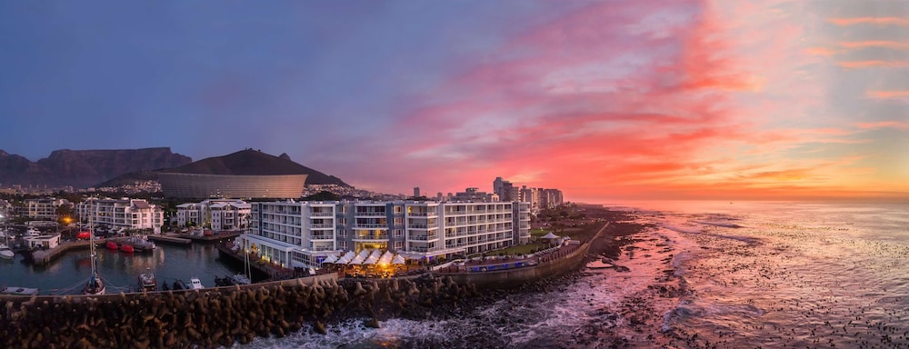 Radisson Collection Hotel, Waterfront Cape Town 185
