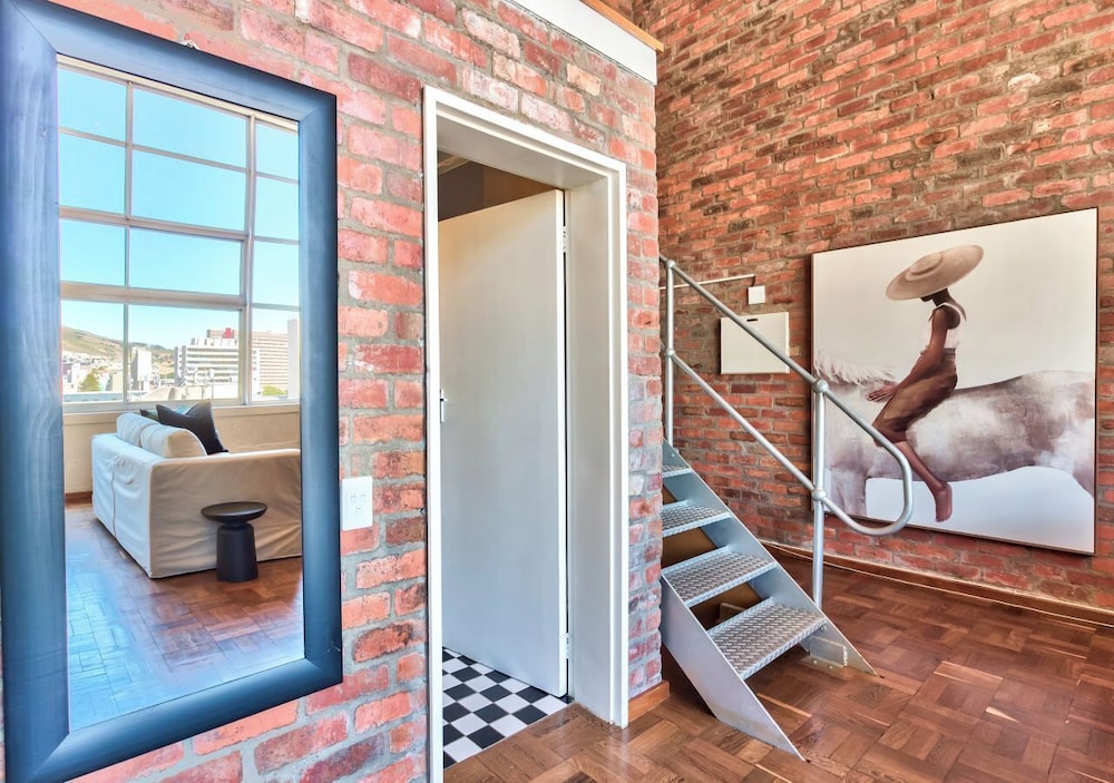 West Side Studios Mountain View Loft