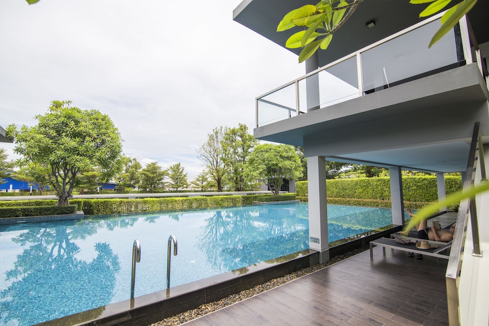 Maximum Land & House with WiFi