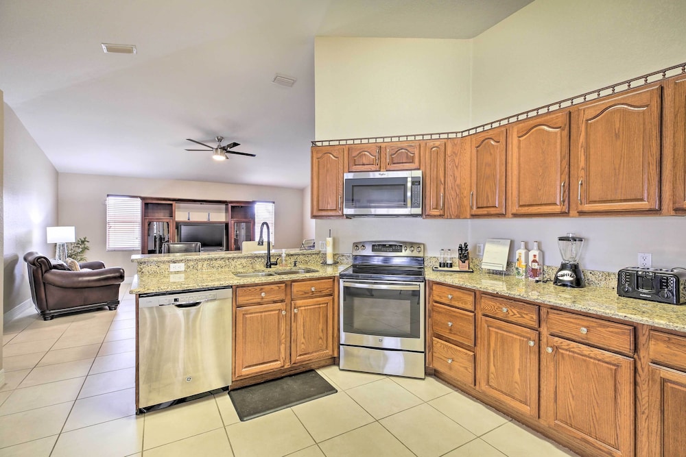 Spacious Florida Oasis Near Cape Coral Parkway view 2