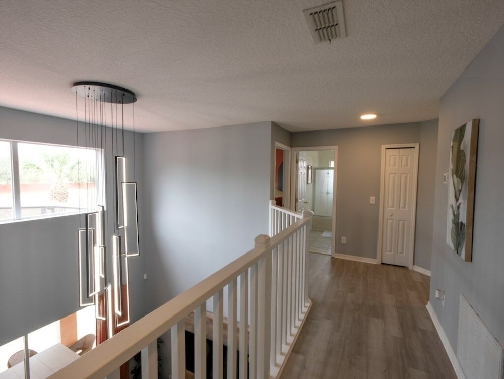Six Bed Pool Villa In Resort -close To Disney! 6 Bedroom Villa