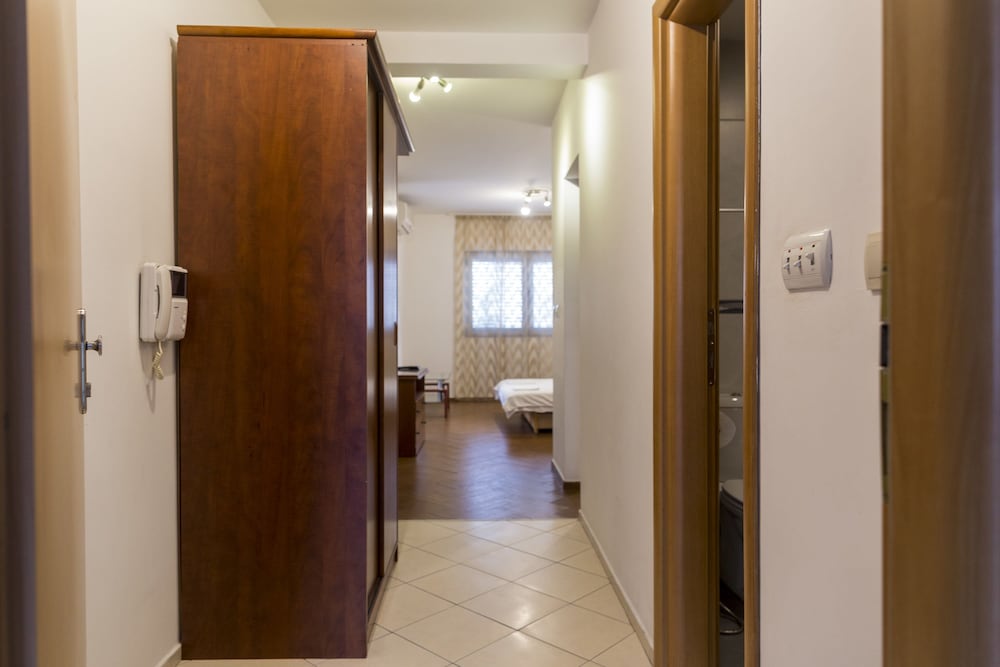 SMS Apartments