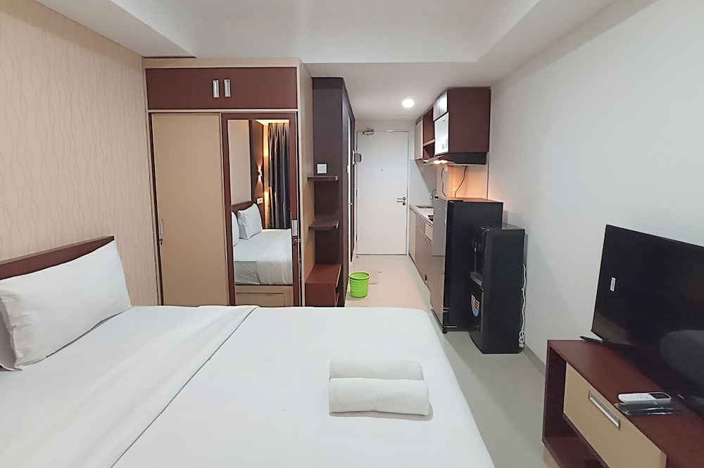 Brand New and Homey Studio at Tamansari Skylounge Makassar Apartment