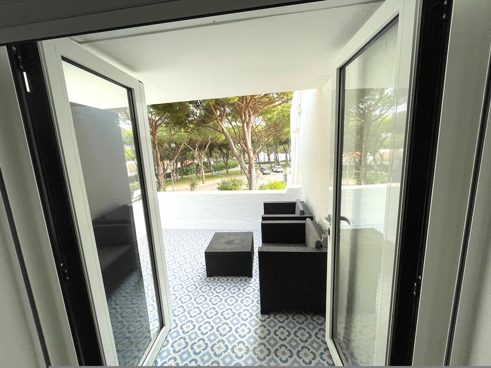 BnB Homes Fal sia Beach Cozy Apartment With Pool