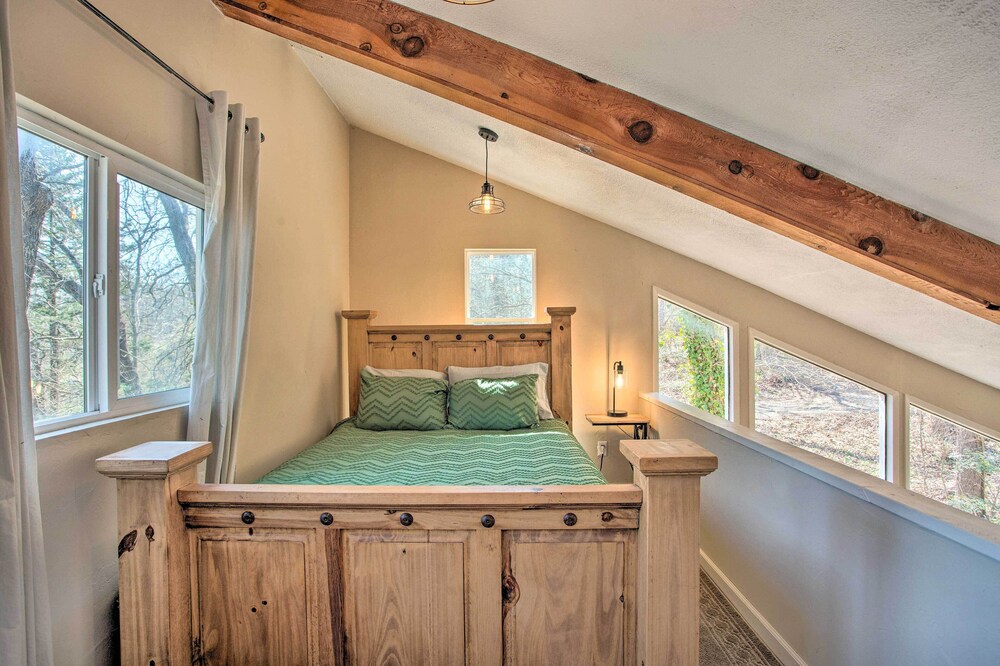 Pottsboro Home < Half-mi to Lake Texoma! view 4
