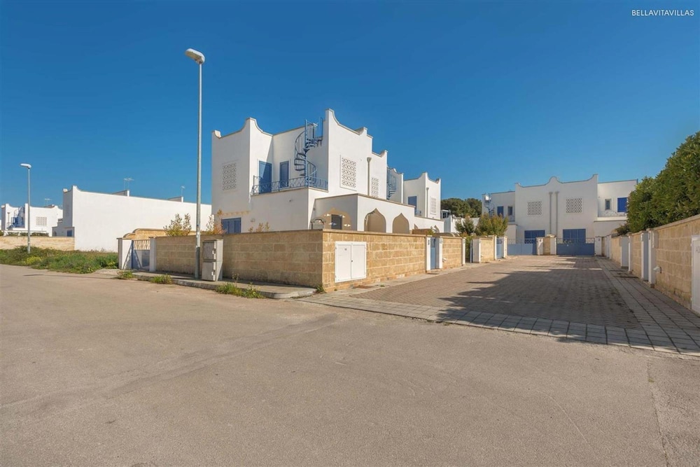 1514 Villetta Michela view 3