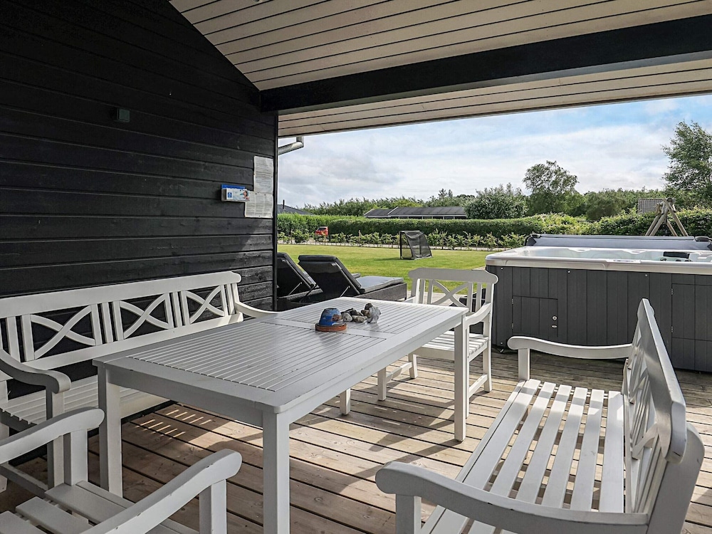5 Star Holiday Home in Hadsund