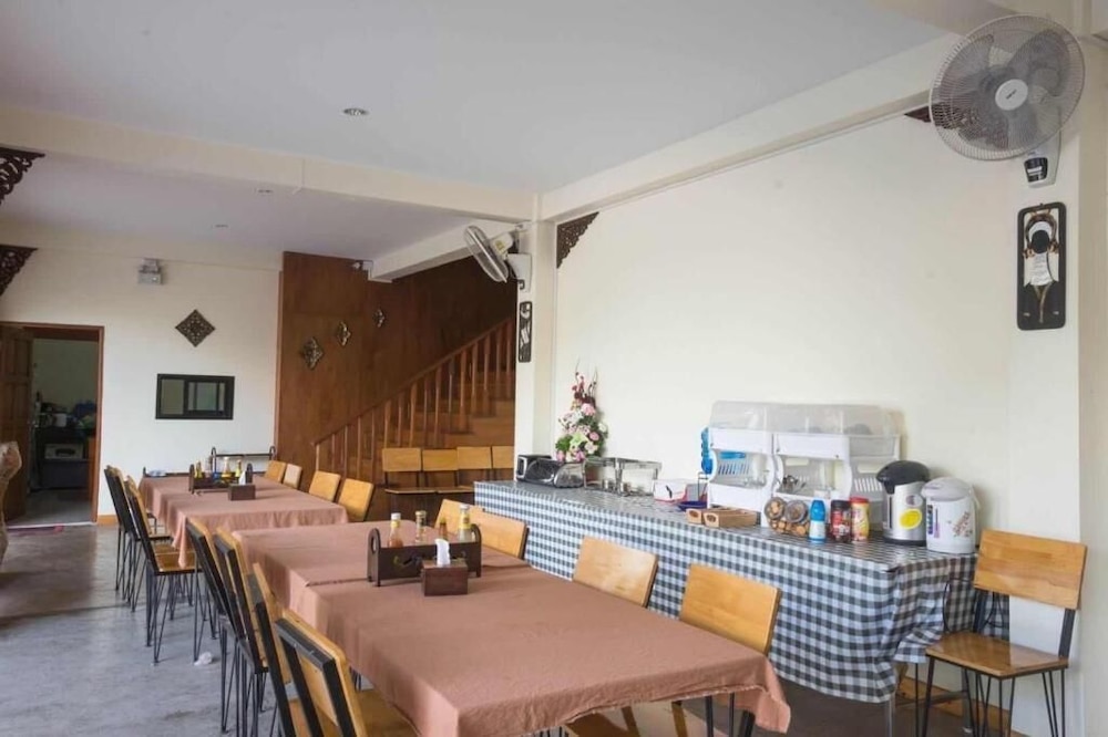 Ratha Hotel view 3