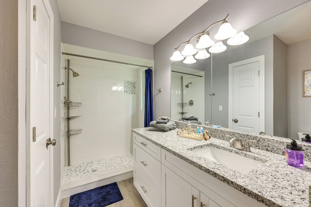 Dock + Canal View: Tranquil Escape in Punta Gorda