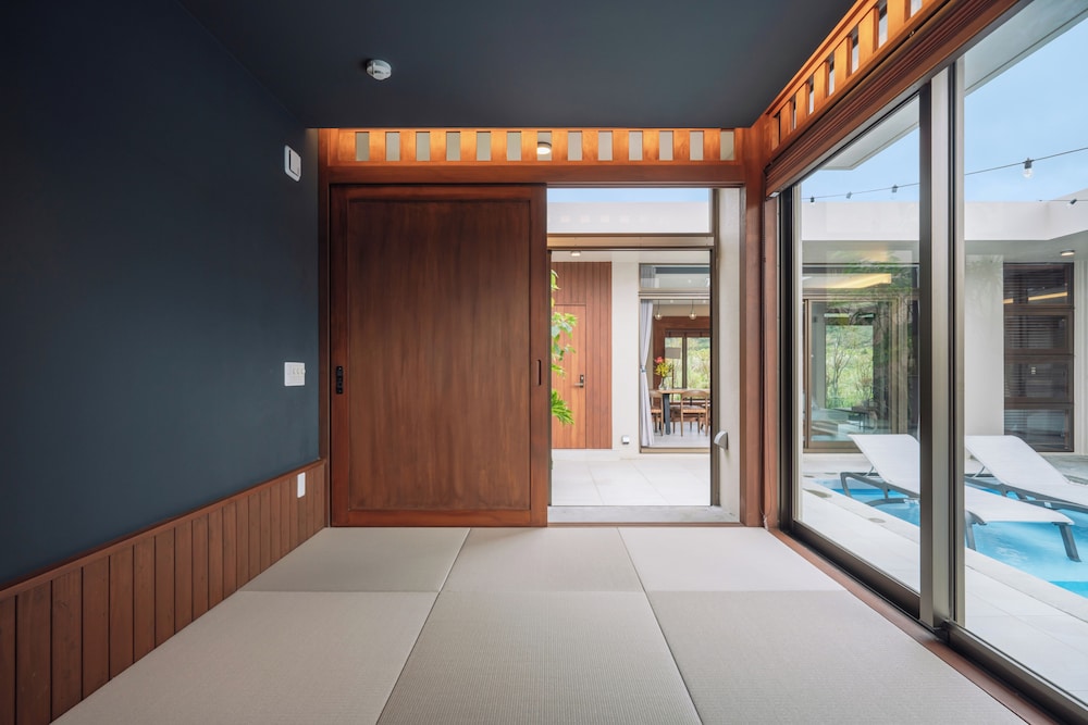 Reflexion Villas GLANZ