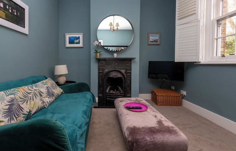 Beautiful & Cosy 2BD House - Southwark