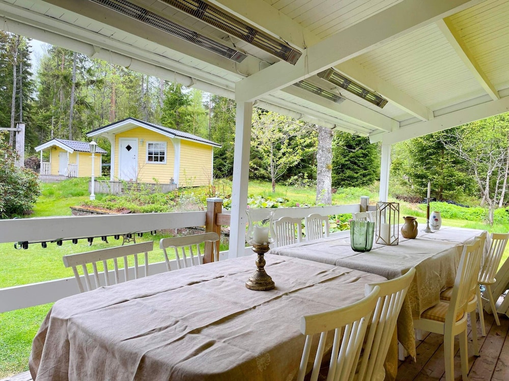 Cozy Summer Retreat in Graddo