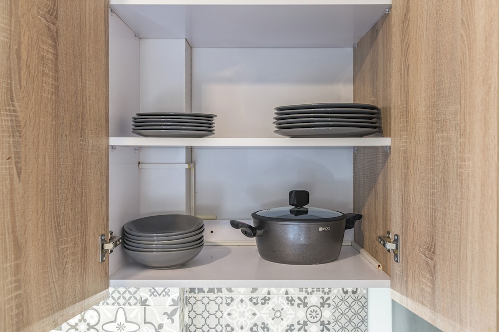 Elevate - Sleek 2-BR Apt by Santa Maria, Jal el Dib