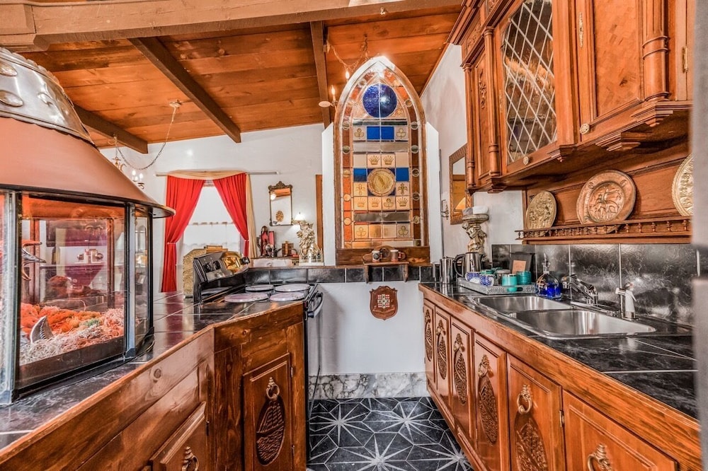 Cliff House Lodge B&B