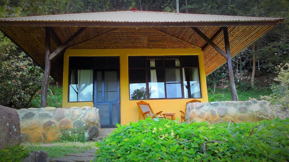 Cordillera Escalera Ecolodge