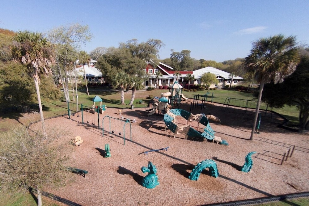 3704 Cameron by Avantstay Pool Bar Multiple Balconies! view 5