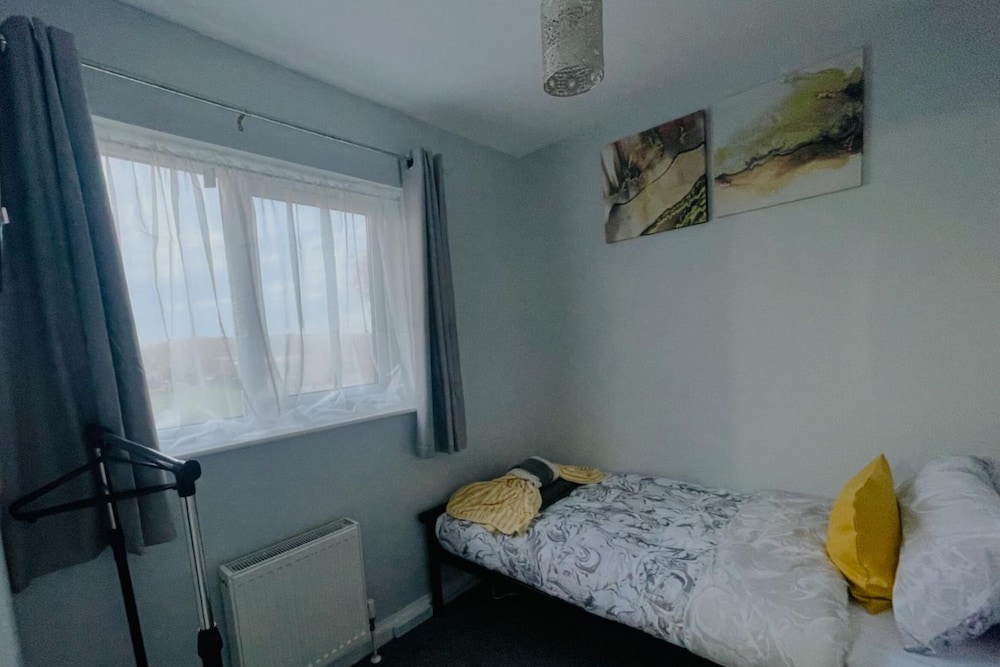 Ford House Retreat - 3 Bedroom Apartment
