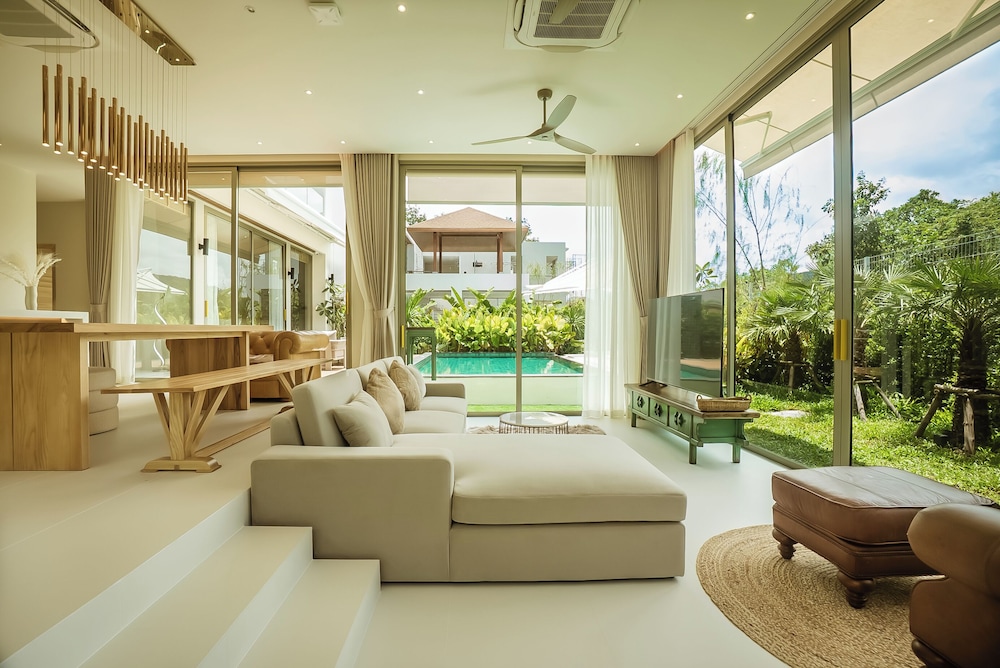 Akal Pool Villa 3BR near Laguna, Bangtao & Beach