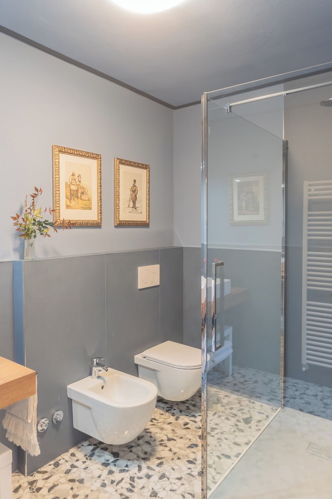 Cinque Giornate 70 Suites by Rent all Como