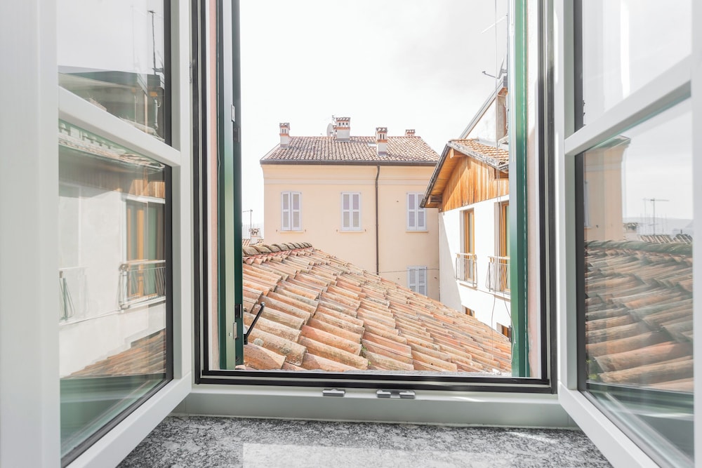 Emily's Holiday House - Authentic Lake Como by Rent all Como