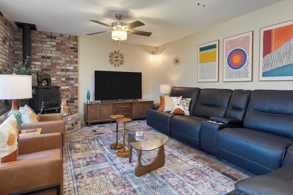 Coastal Gem Near Pismo Beach w/ Hot Tub, Firepit & Outdoor Dining Newport Oasis by Avantstay