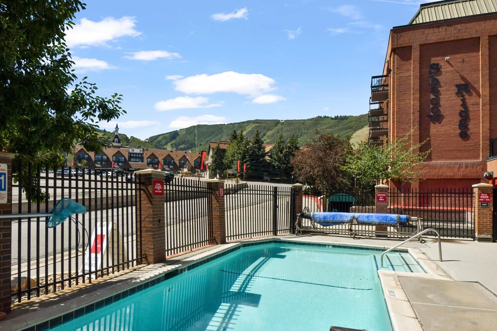 Shadow Ridge 407 two Bedroom view 3
