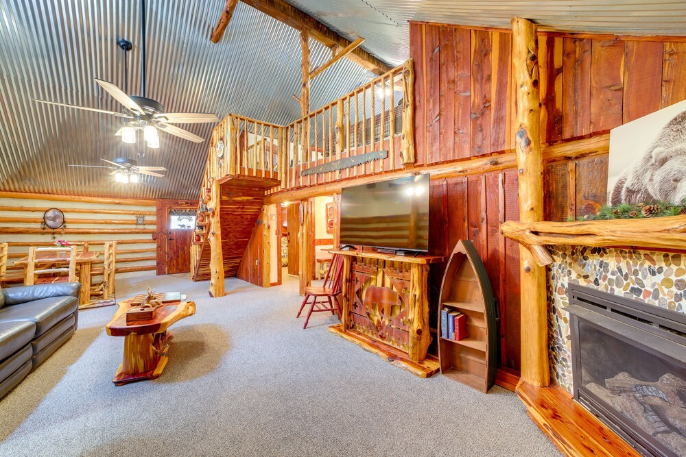 Lazy Bear Cabins 2 at Tuskahoma Near Sardis Lake! view 3