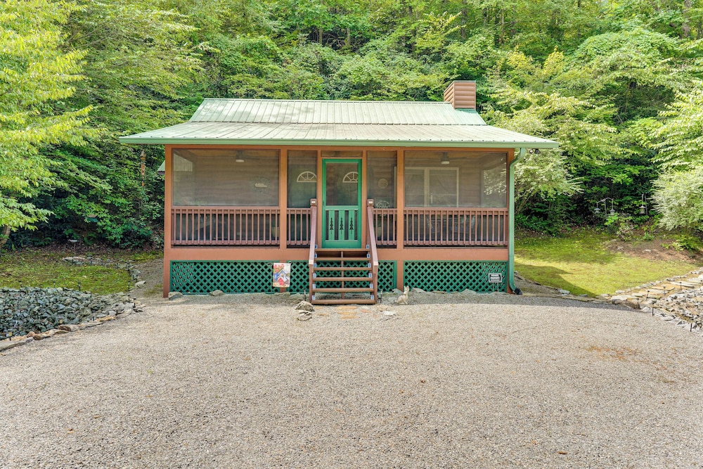 Creekside Smokies Cabin 8 Mi to Murphy
