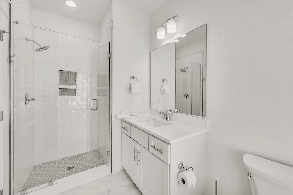 Newly Built, Walk to Dune Allen Beach, Pool 30A Ocean Pearl by Avantstay
