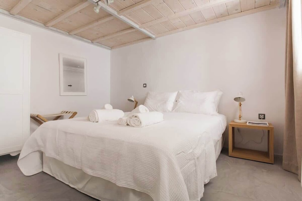 Athens Residence - Cozy Gem Near Acropolis
