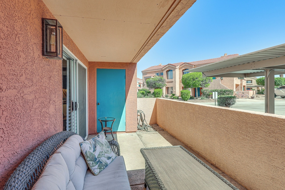 1 Mi to Beach: Condo w/ Pool in Lake Havasu City