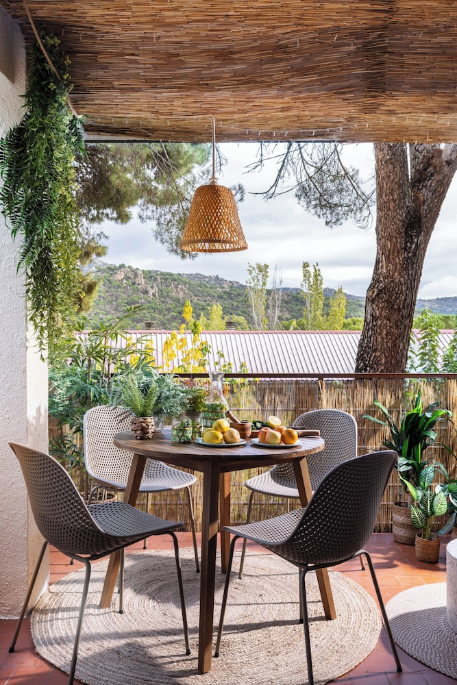 Costa Madrid Apartment Sleeps 5 With Terrace