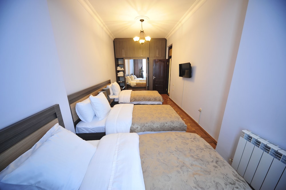 Guest House Batumi Globus
