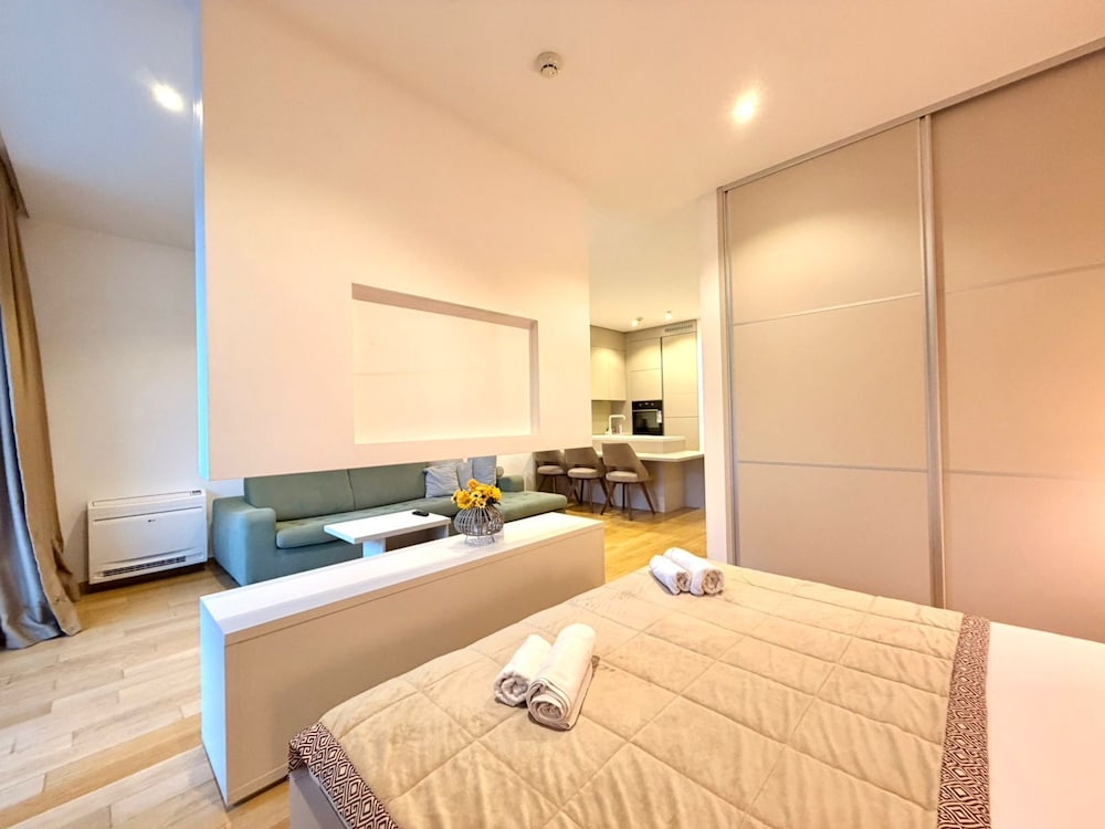 Aurelio Central Residences