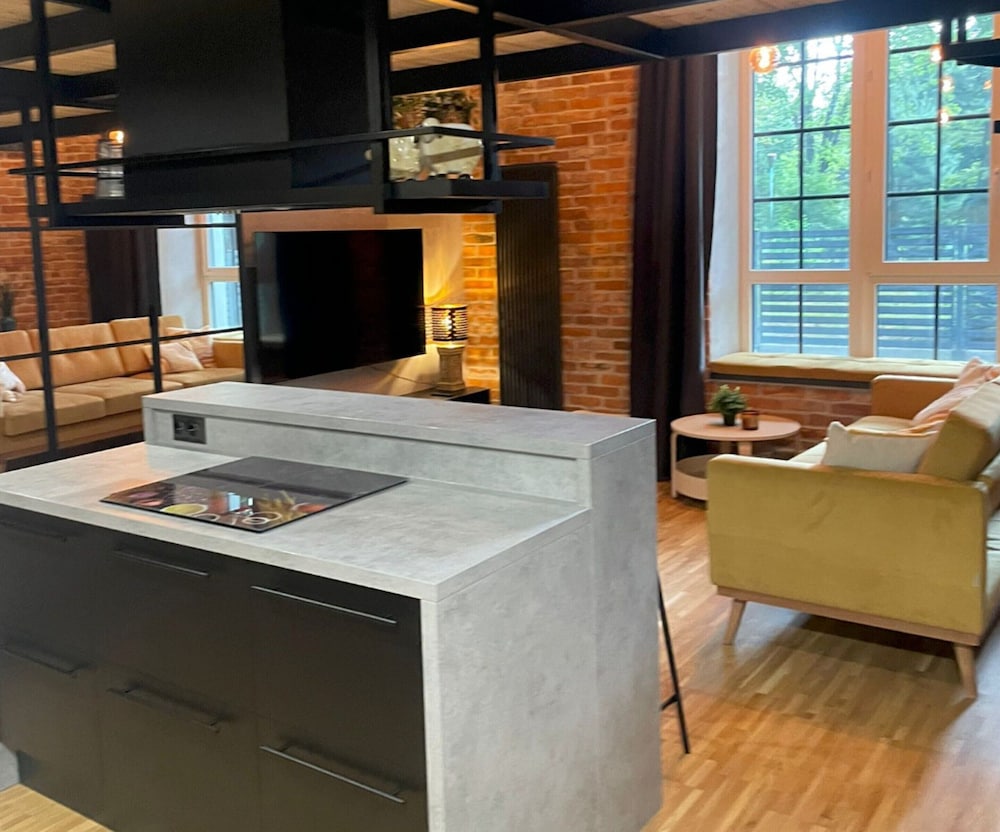 A Comfortable Apartment in the Heart of the City