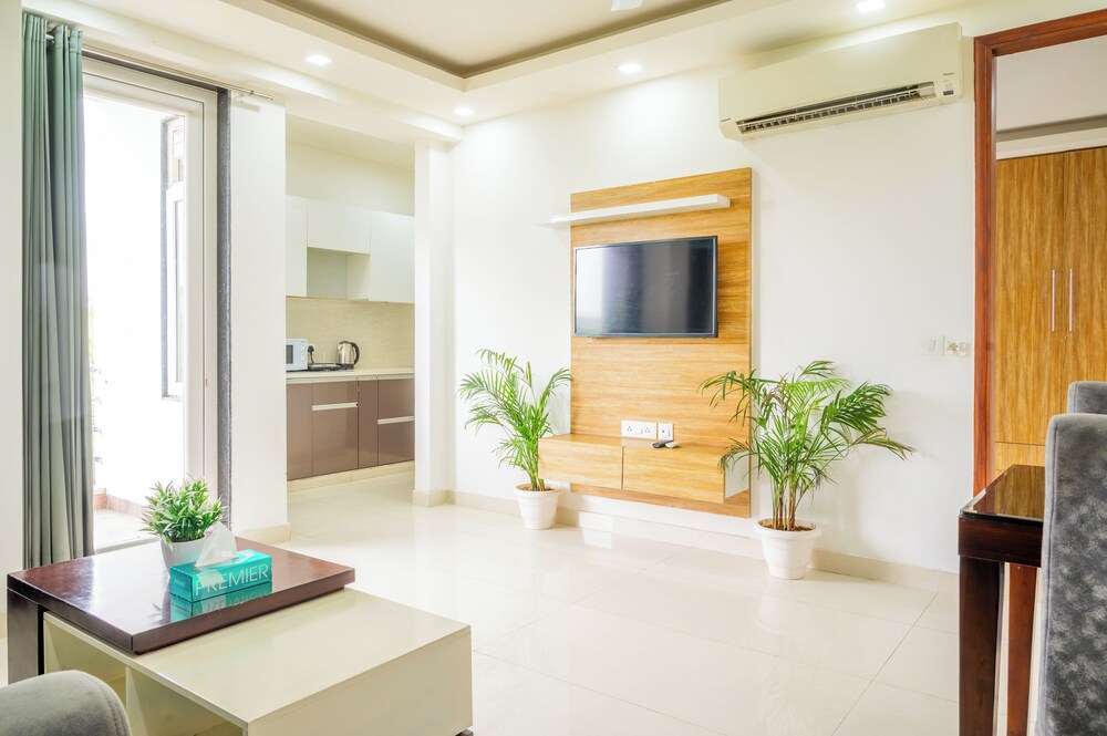 Housr 1RK & 1BHK Apartment Sector 28