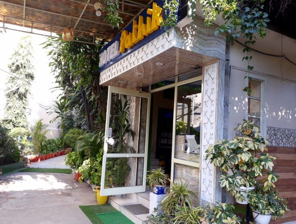 Hotel Pathik