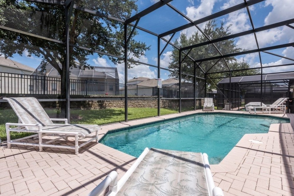 7BR Pool Home Emerald Island by SHV-8409
