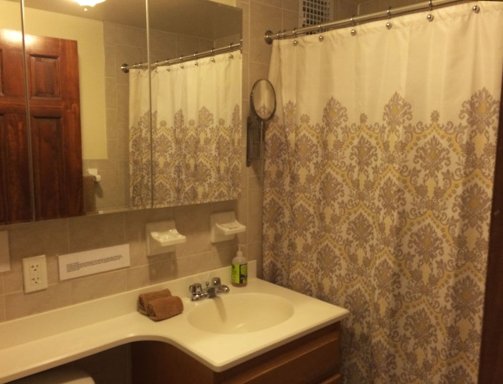 Lincoln Center Apartments