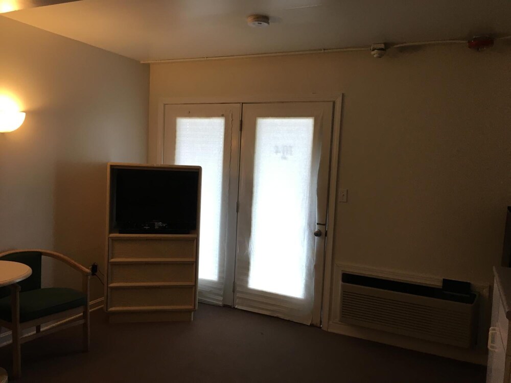 Point 1 Motel