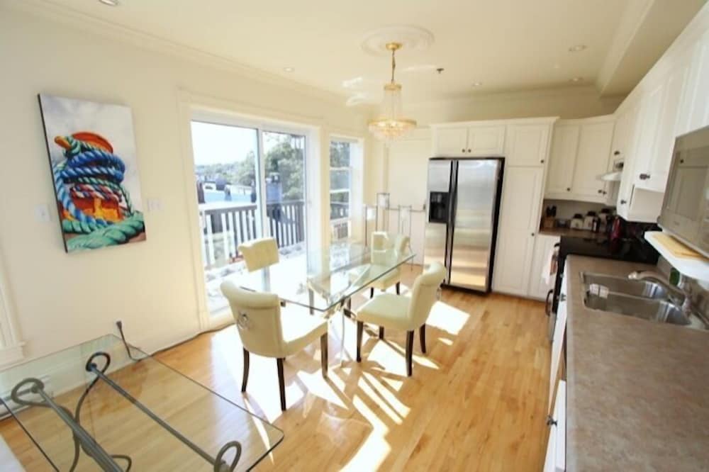 HarbourGate Condos & Studios, photo 45
