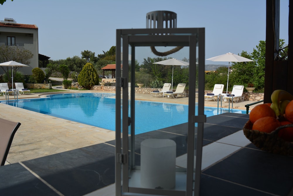 Elianthos Villa