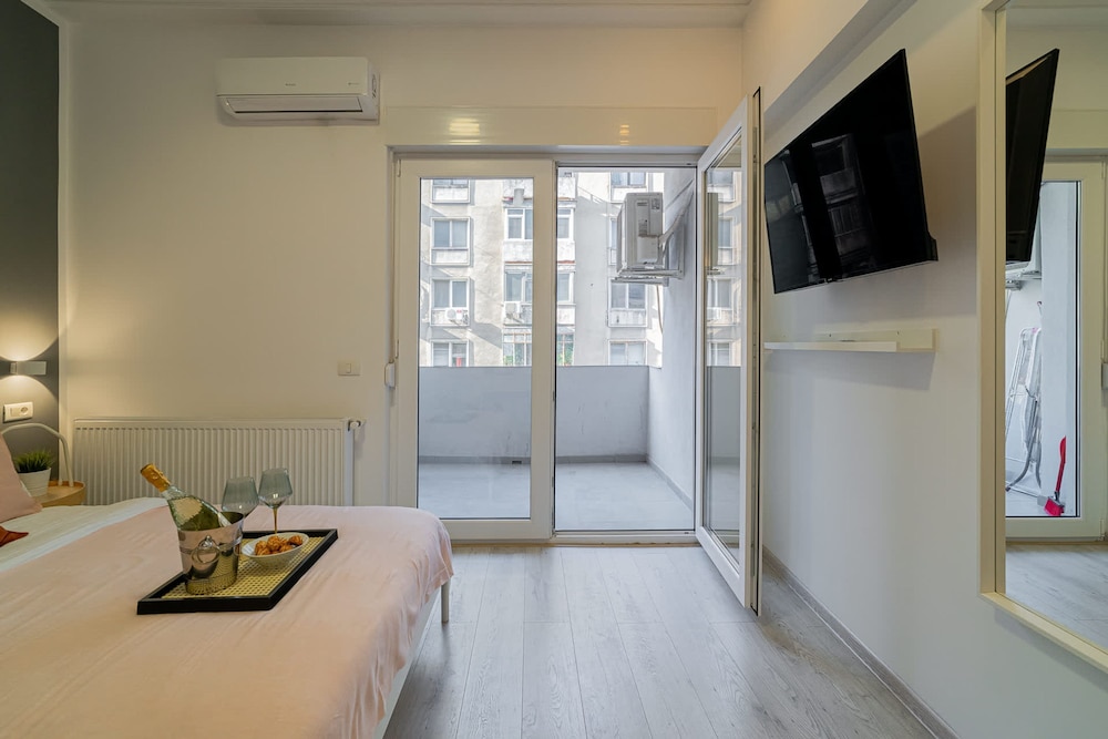 4BR Sanctuary - Near Cismigiu Park Universitatii