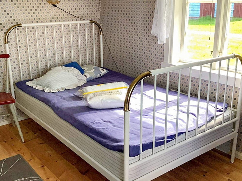 4 Person Holiday Home in Lyrestad-by Traum view 3