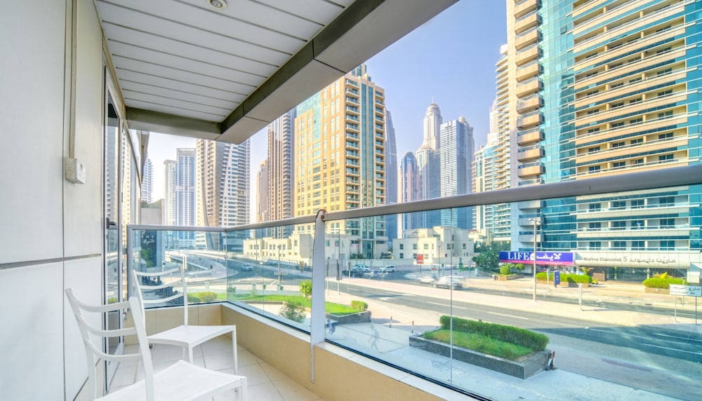 KOHH - 2BR in Marina Diamond 6