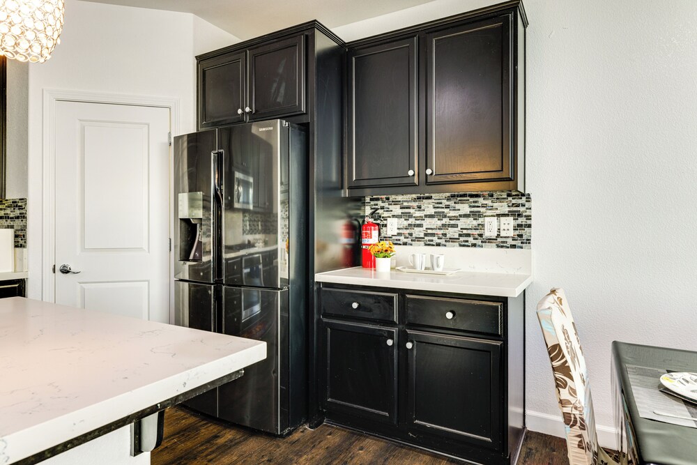 Walk to Parks: Mountain House Retreat w/ Patio!