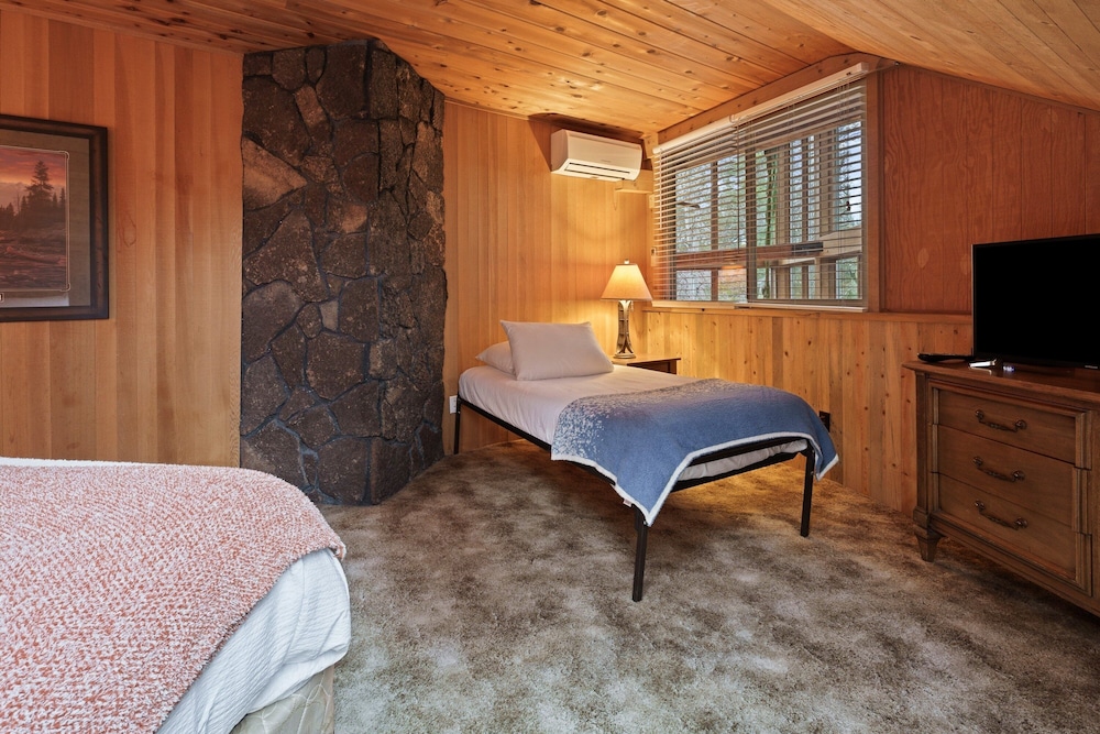 Poplar 35 5 Bedroom Home