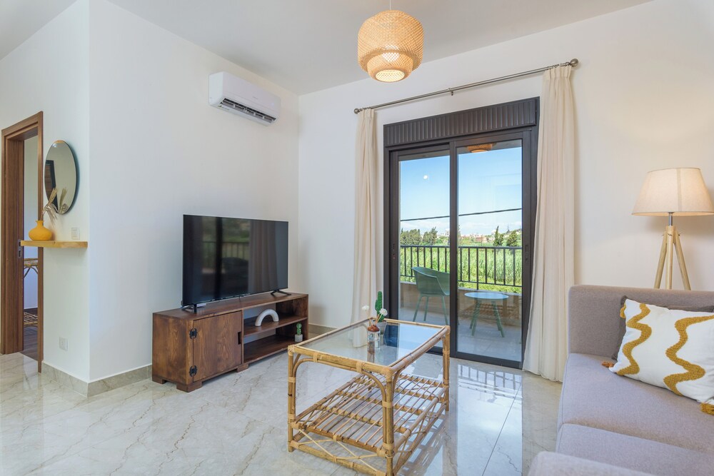 Glow Studios & Apartments in Batroun
