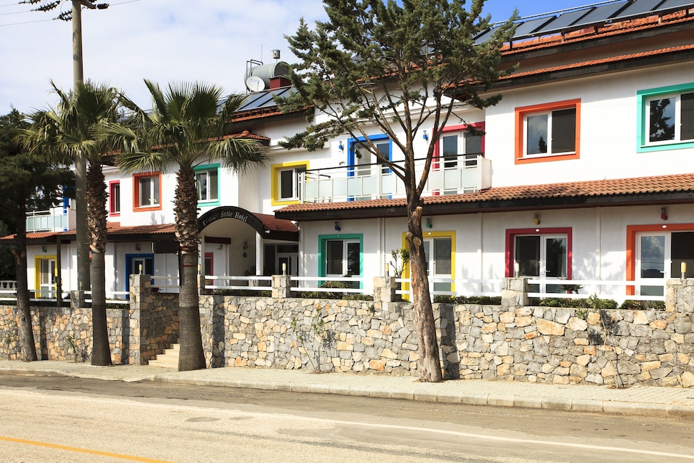 Hotel Konfor Suite Otel - Image 1